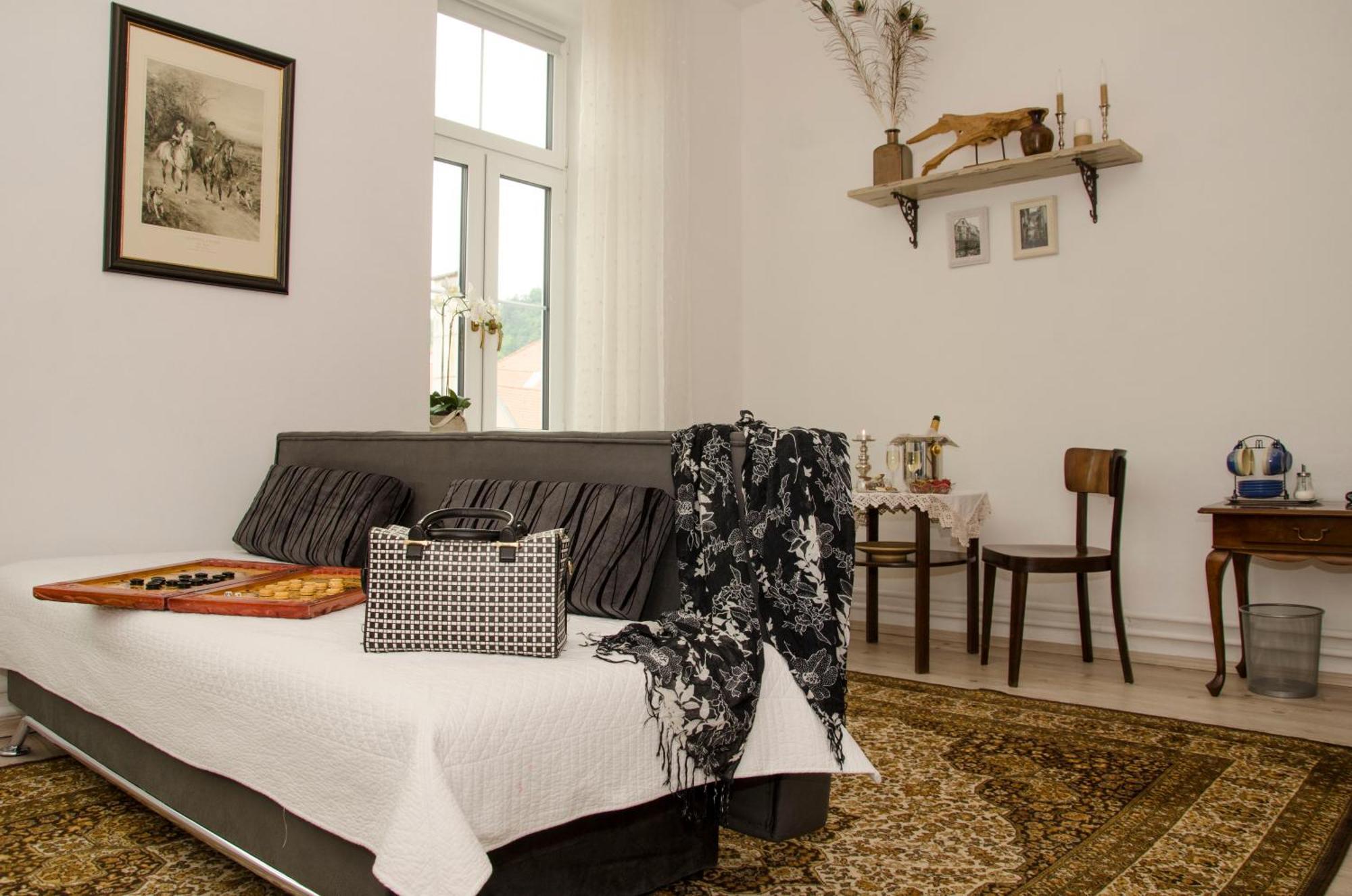 Trubarjev Art Boutique Hotel Лашко Номер фото