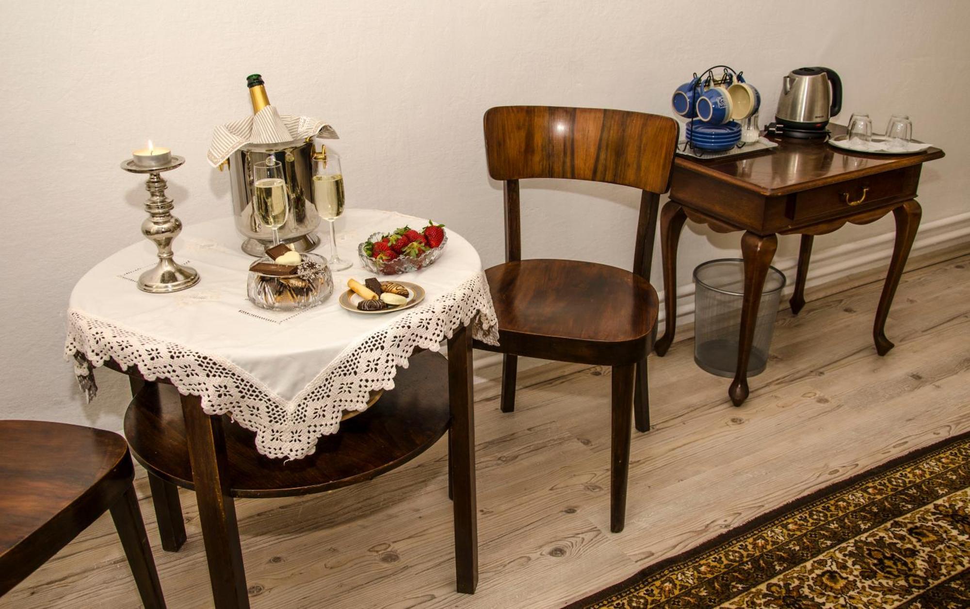 Trubarjev Art Boutique Hotel Лашко Номер фото